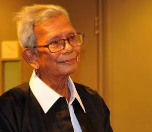 Portrait of ဆရာဦးအောင်သင်း